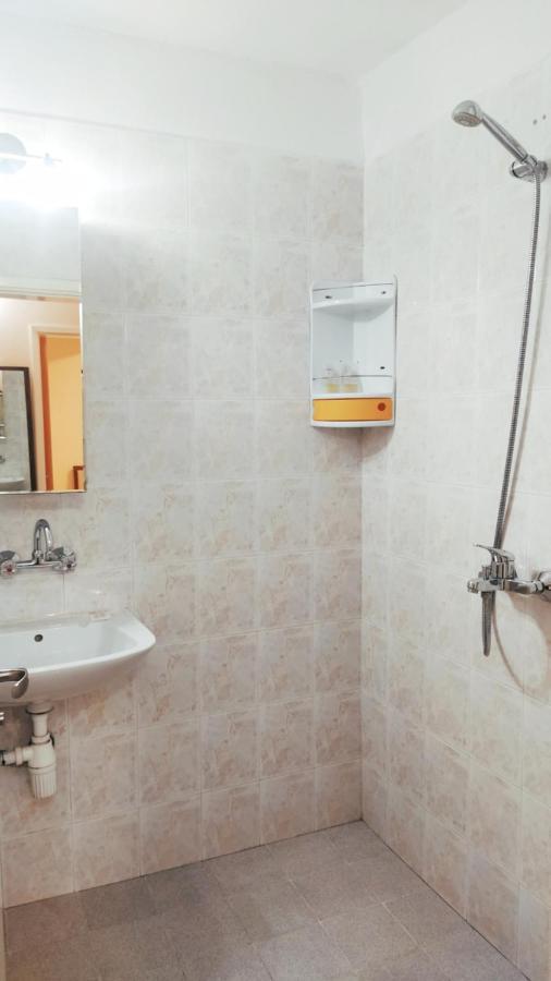 Apartment Levski Apart Burgas Stad Buitenkant foto